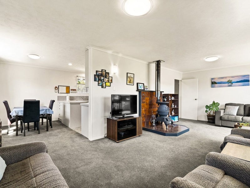 33 Walton Park Avenue, Fairfield, Dunedin - Carousel 2