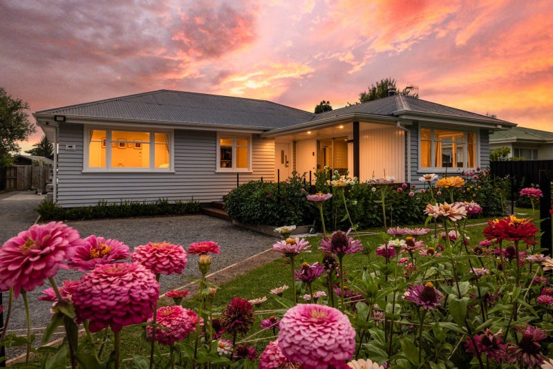 109 Main Road, Clive, Hastings, Hawke's Bay - Carousel 1
