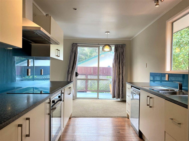 26 Wirihana Road, Titirangi, Waitakere City, Auckland - Carousel 2