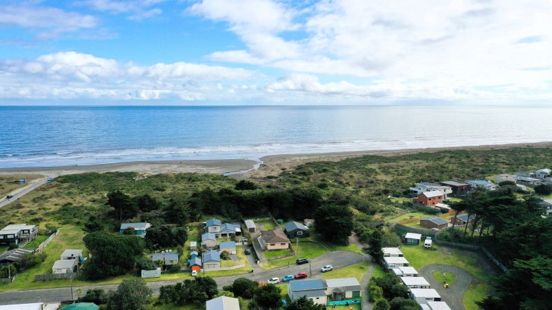 135 Rua Avenue, Waitarere Beach, Levin - Carousel 1