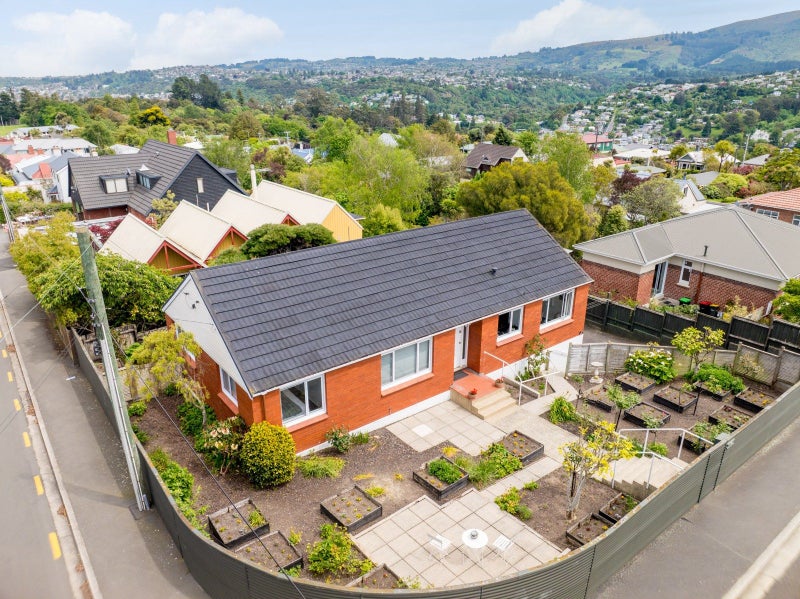 16 Farquharson Street, Opoho, Dunedin - Carousel 36