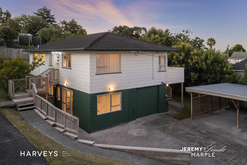 35 South Lynn Road, Titirangi, Auckland - Carousel 1
