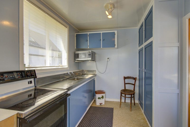 14 Broadway Avenue, Waikuku Beach, Waikuku Beach - Carousel 2