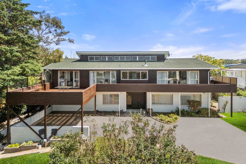 54 Sartors Avenue, Browns Bay, Auckland - Carousel 2