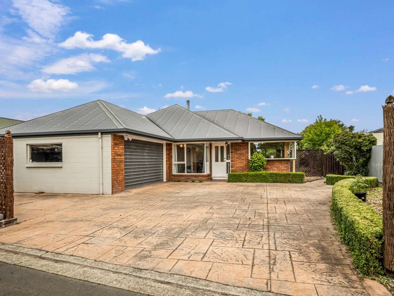 43 Gladstone Road, Woodend, Woodend - Carousel 34