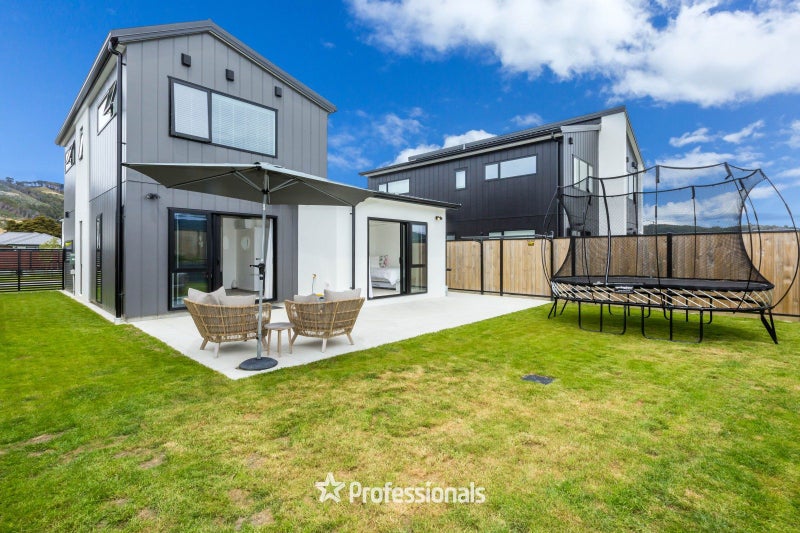 69 Cynisca Crescent, Wallaceville, Upper Hutt - Carousel 2