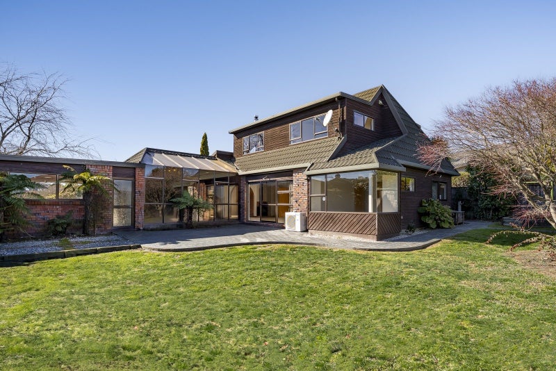 14 Chelsea Avenue, Richmond, Richmond - Carousel 1