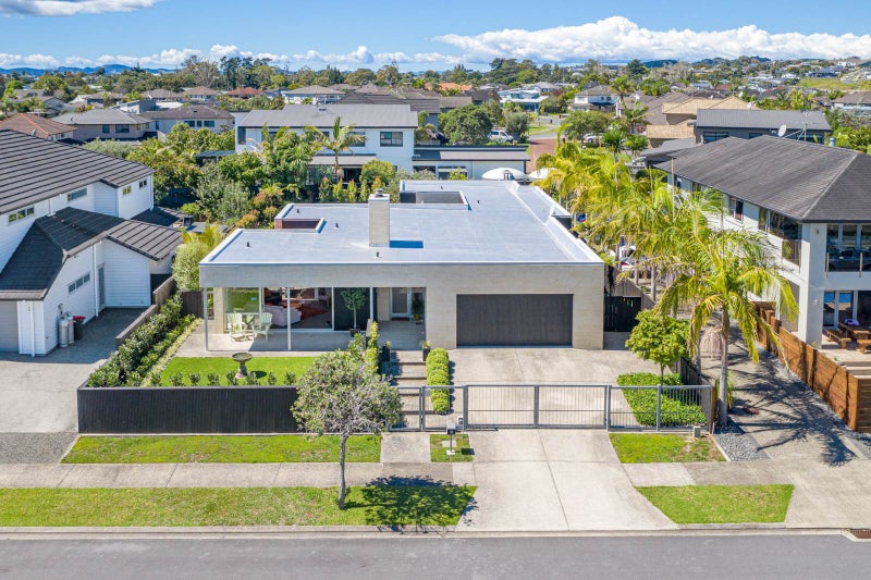 38 Pine Harbour Parade, Beachlands, Auckland - Carousel 21