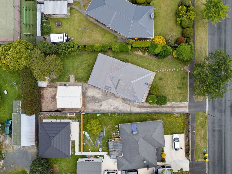 20 Jeanette Street, Glenview, Hamilton - Carousel 3