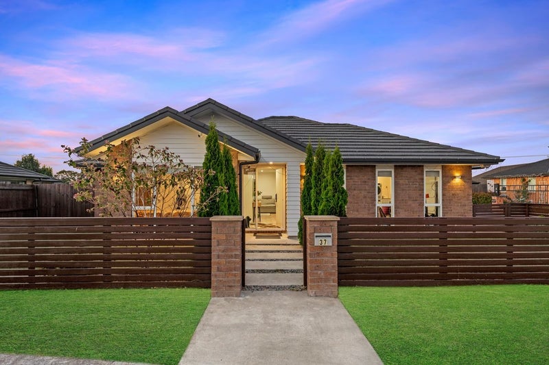 37 Wellfield Drive, Papakura, Papakura - Carousel 1