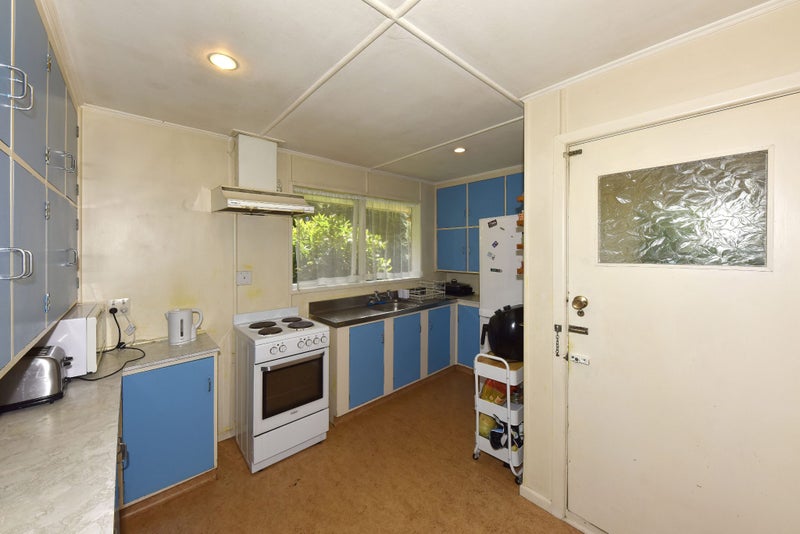 24 La Perouse Place, Northcote, Christchurch - Carousel 2