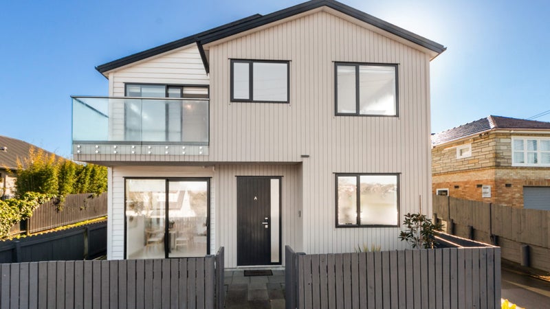 29A Bolton Street, Blockhouse Bay, Auckland - Carousel 1