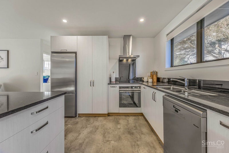 25A Mosston Road, Castlecliff, Whanganui, Manawatu / Whanganui - Carousel 2