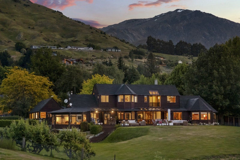 9 Arrowtown-Lake Hayes Road, Arrowtown, Queenstown-Lakes, Otago - Carousel 1