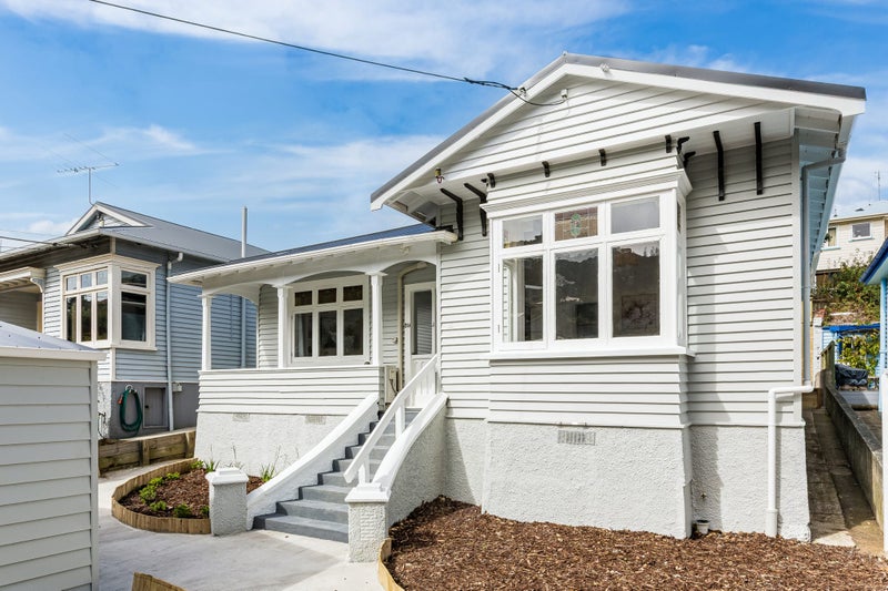 39 Hohiria Road, Hataitai, Wellington, Wellington - Carousel 2