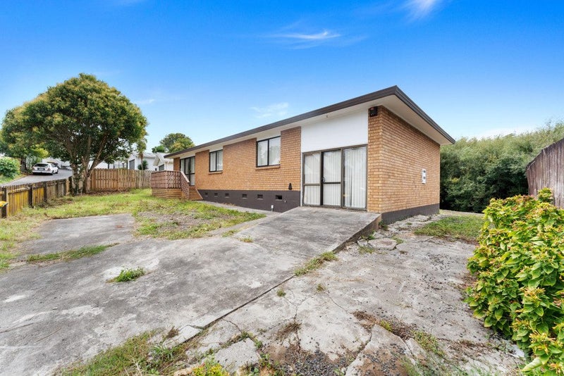 18 Phoenix Place, Papatoetoe, Auckland - Carousel 1