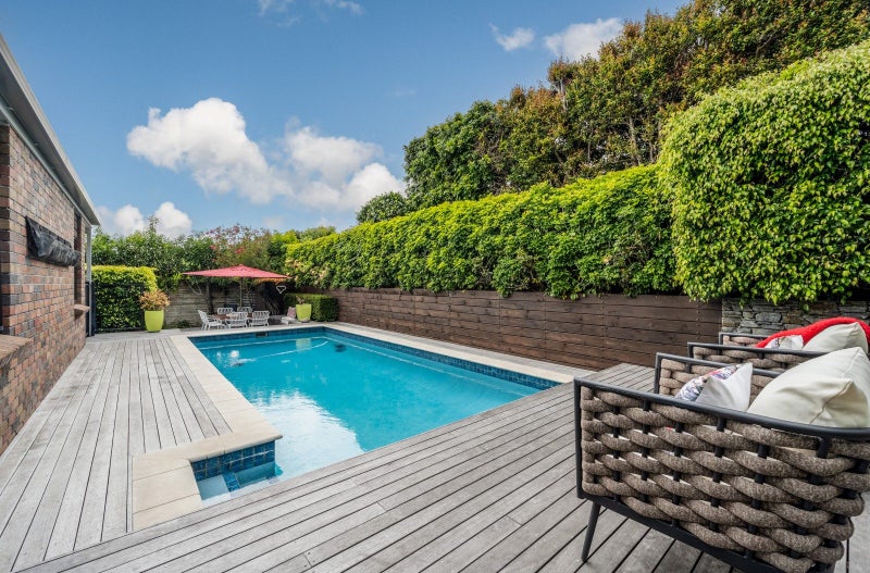 3 Trident Place, Shelly Park, Auckland - Carousel 2