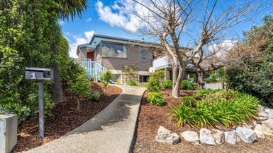 1 Greenwood Place, Richmond, Richmond - Carousel 1