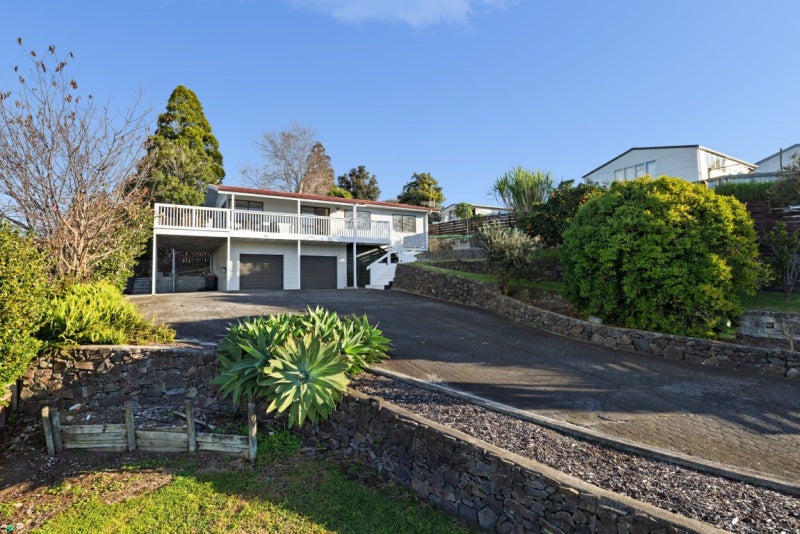 98 Coopers Road, Gate Pa, Tauranga - Carousel 1