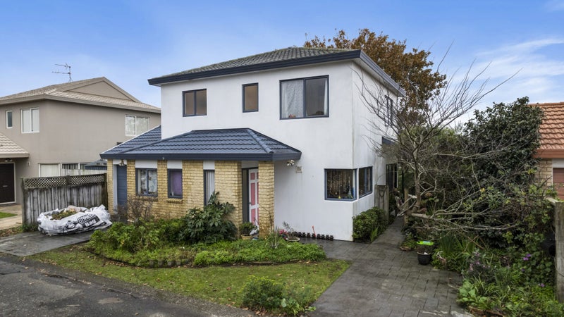 10K Rathgar Road, Henderson, Auckland - Carousel 1