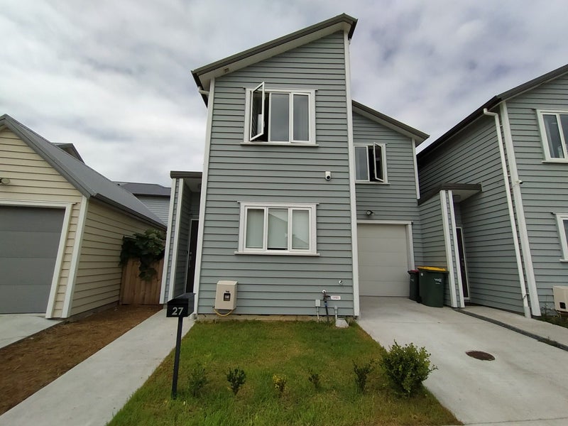 27 Warbler Crescent, Papakura, Papakura - Carousel 1
