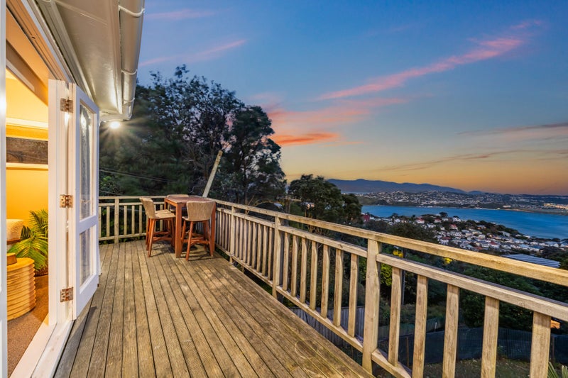 27 Alexandra Road, Hataitai, Wellington - Carousel 2