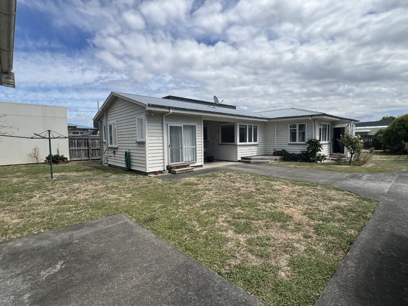 Property Valuation for 13 Kinross Street, Levin, Levin Trade Me