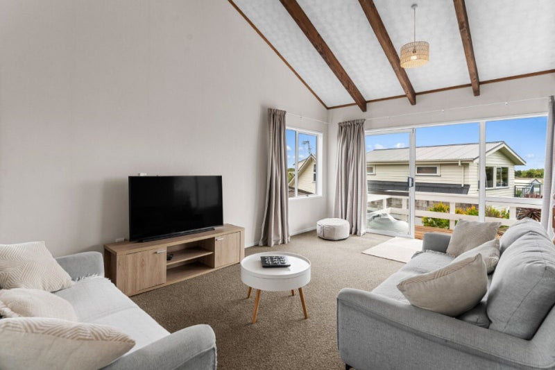 50A Andrew Place, Otumoetai, Tauranga - Carousel 1