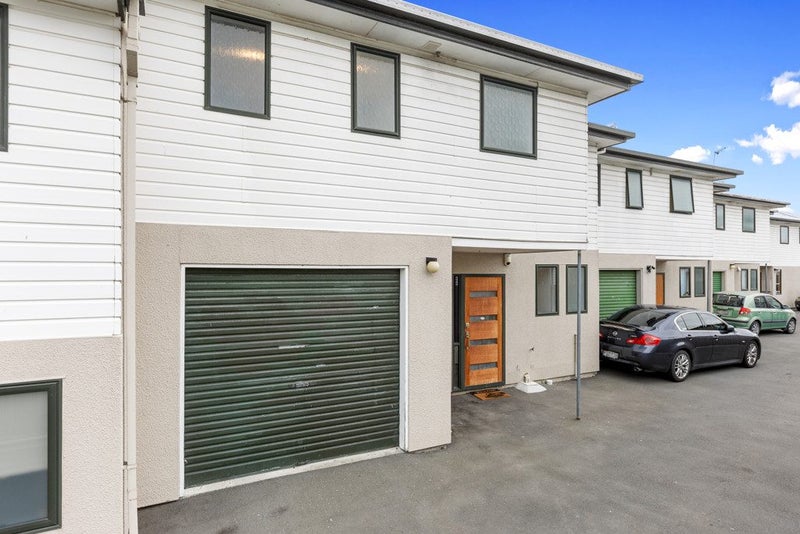 2/23 Austin Street, Sydenham, Christchurch - Carousel 1