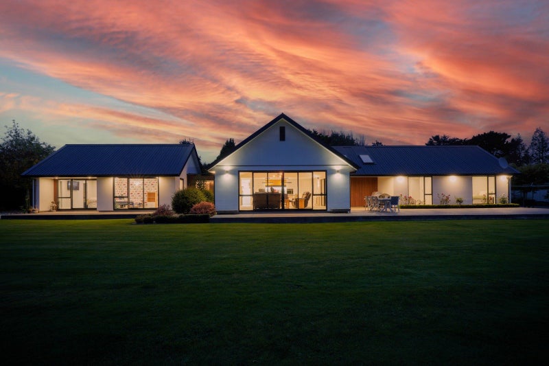18 Ruru Avenue, Otatara, Invercargill - Carousel 1