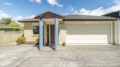 25C Buscomb Avenue, Henderson, Auckland - Carousel 1