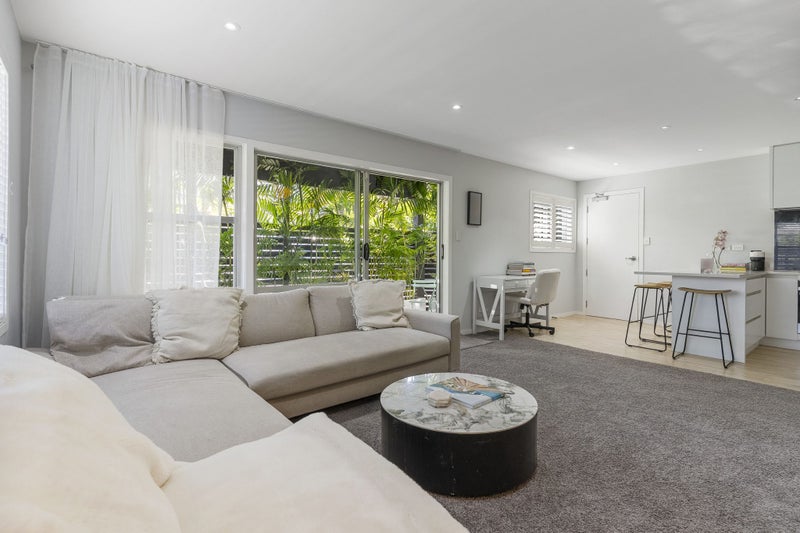 1/73B Rukutai Street, Orakei, Auckland - Carousel 1