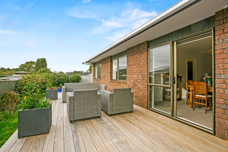 62 Heta Road, Highlands Park, New Plymouth - Carousel 1