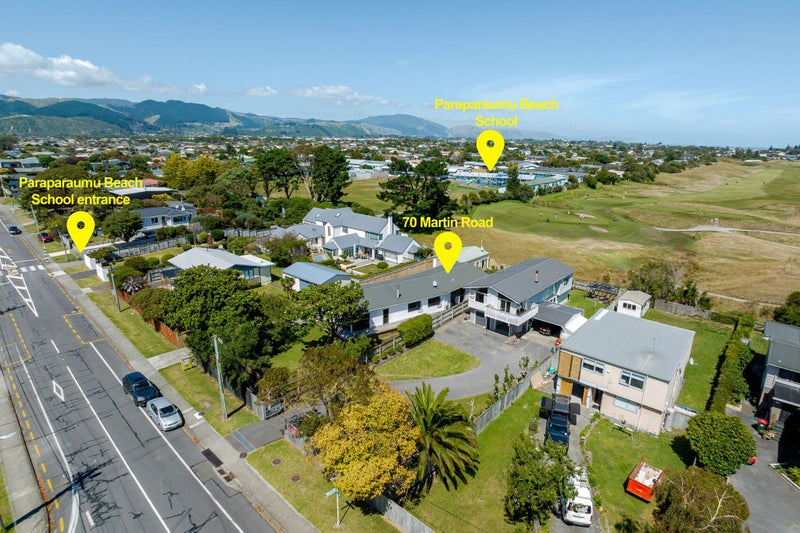 70 Martin Road, Paraparaumu Beach, Paraparaumu - Carousel 2