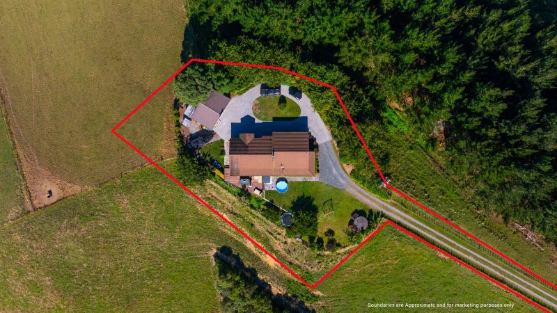 1697 Te Pahu Road, Hamilton - Carousel 30