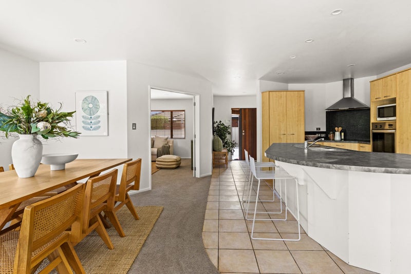 17 Washington Place, Havelock North, Havelock North - Carousel 2