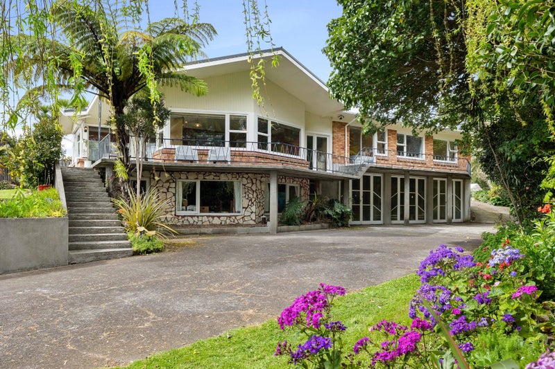 329 Devon Street West, New Plymouth, New Plymouth - Carousel 1