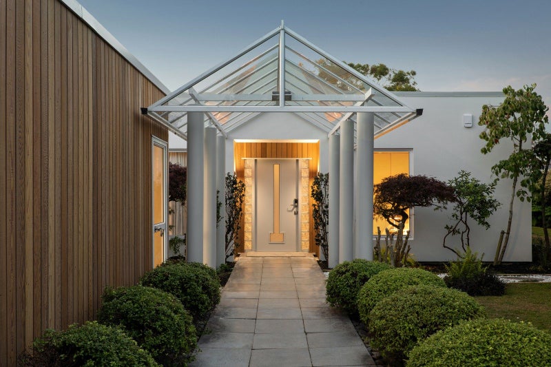 5 Priorsford Court, Avonhead, Christchurch - Carousel 1