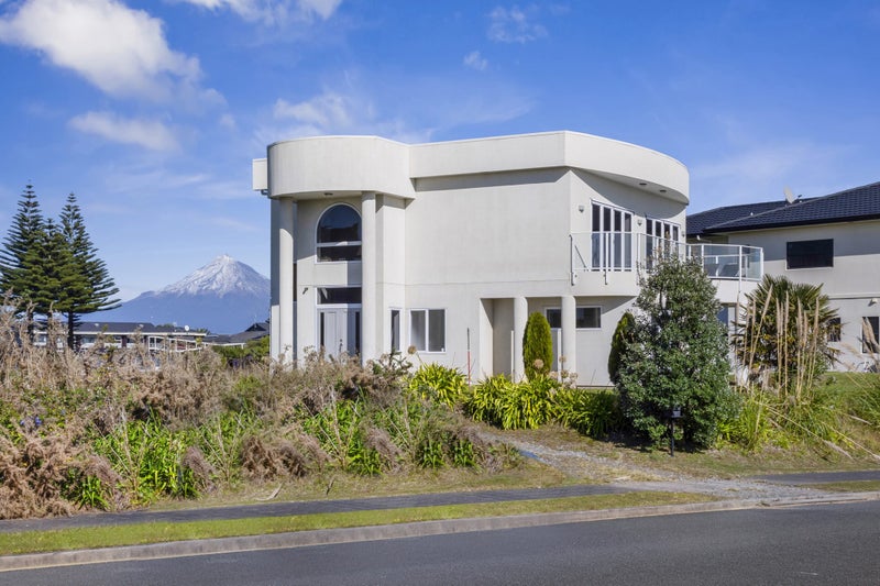 16 Nadine Stanton Drive, Bell Block, New Plymouth - Carousel 2