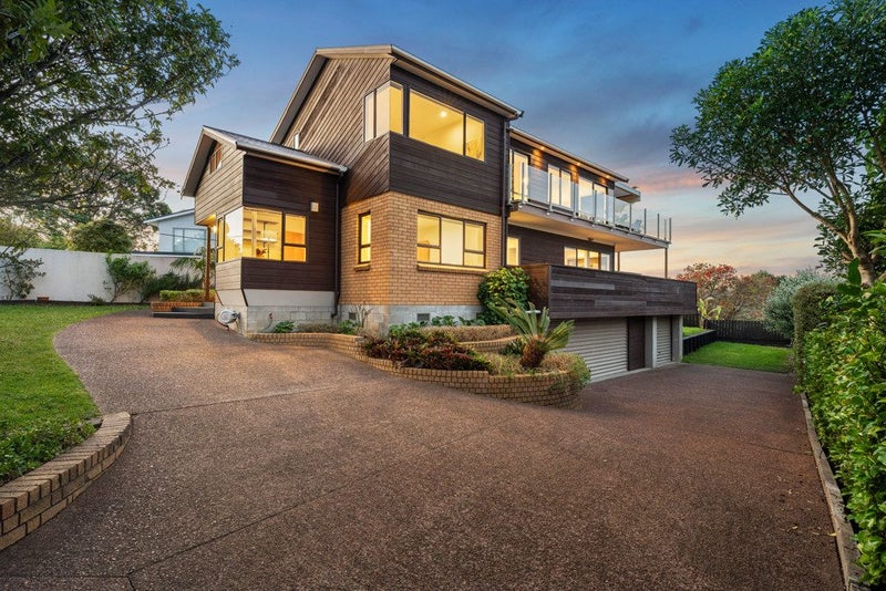 19 Sunrise Avenue, Murrays Bay, Auckland - Carousel 1