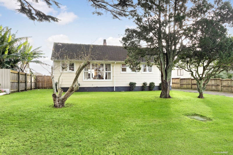 28 Coral Crescent, Panmure, Auckland - Carousel 1