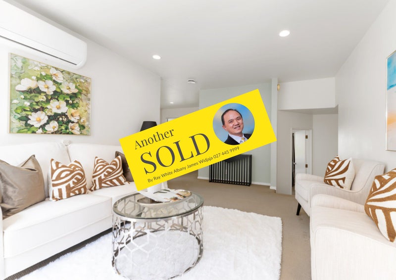 2/152 Sunset Road, Unsworth Heights, Auckland - Carousel 1