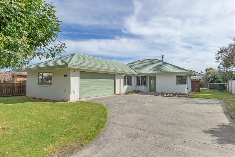 13 Homewood Avenue, Levin, Levin - Carousel 16