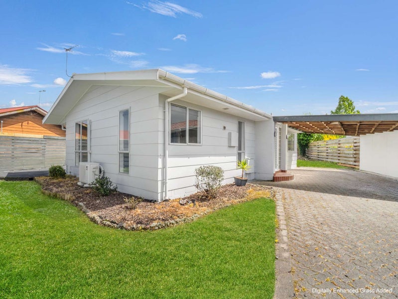 41 Acacia Street, Kelvin Grove, Palmerston North - Carousel 1