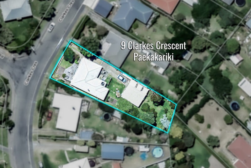 9 Clarkes Crescent, Paekakariki - Carousel 40