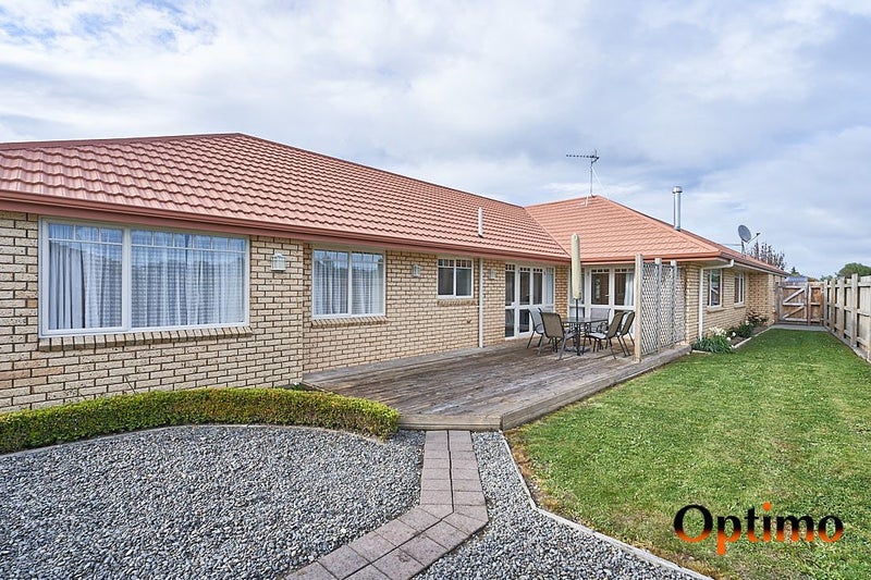21 Rothesay Place, Highbury, Palmerston North - Carousel 1