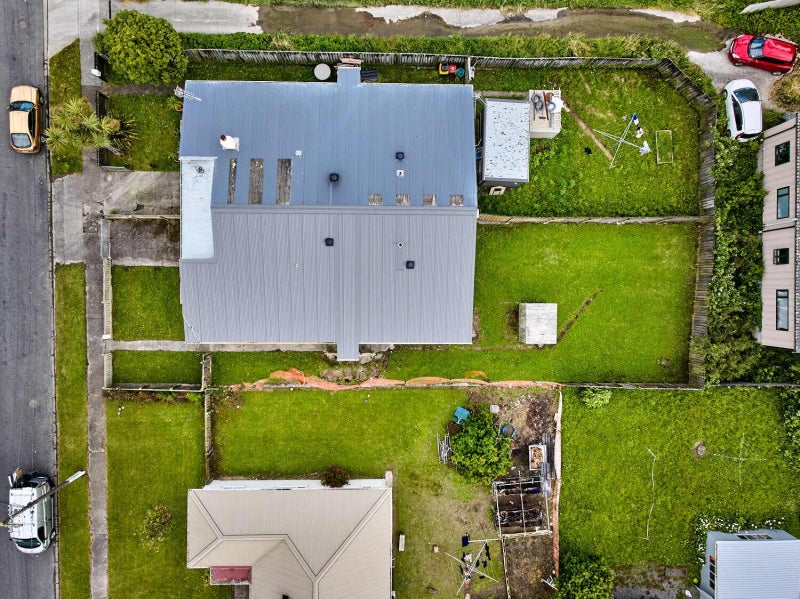 2/24 Hanson Grove, Stokes Valley, Lower Hutt - Carousel 16