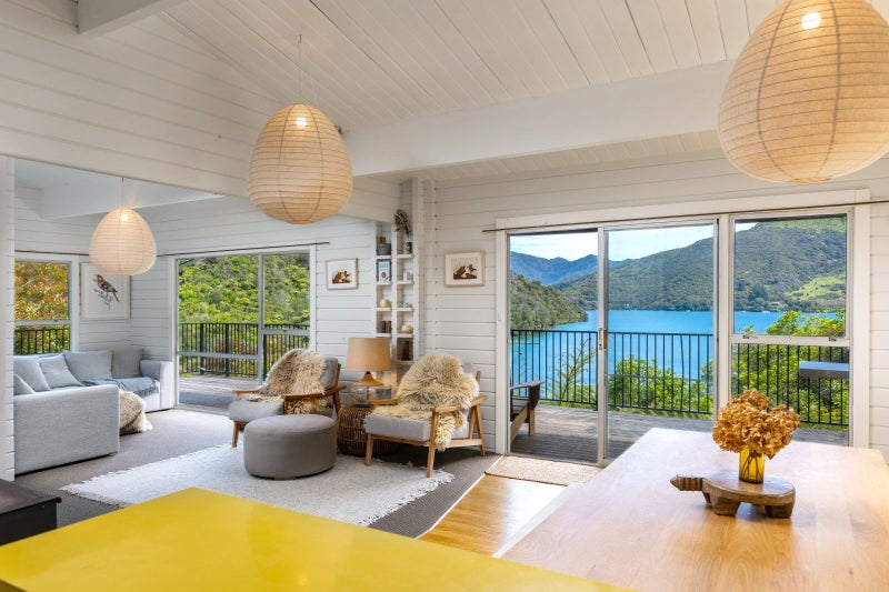 0 Fence Bay, Onahau Bay, MARLBOROUGH SOUNDS - Carousel 2