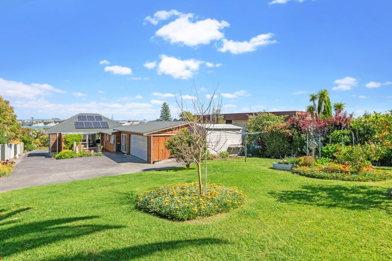 37 Tindalls Bay Road, Tindalls Beach, Whangaparaoa - Carousel 2