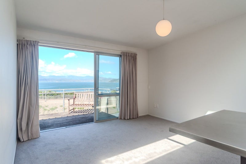 24/2 Onslow Road, Khandallah, Wellington, Wellington - Carousel 1